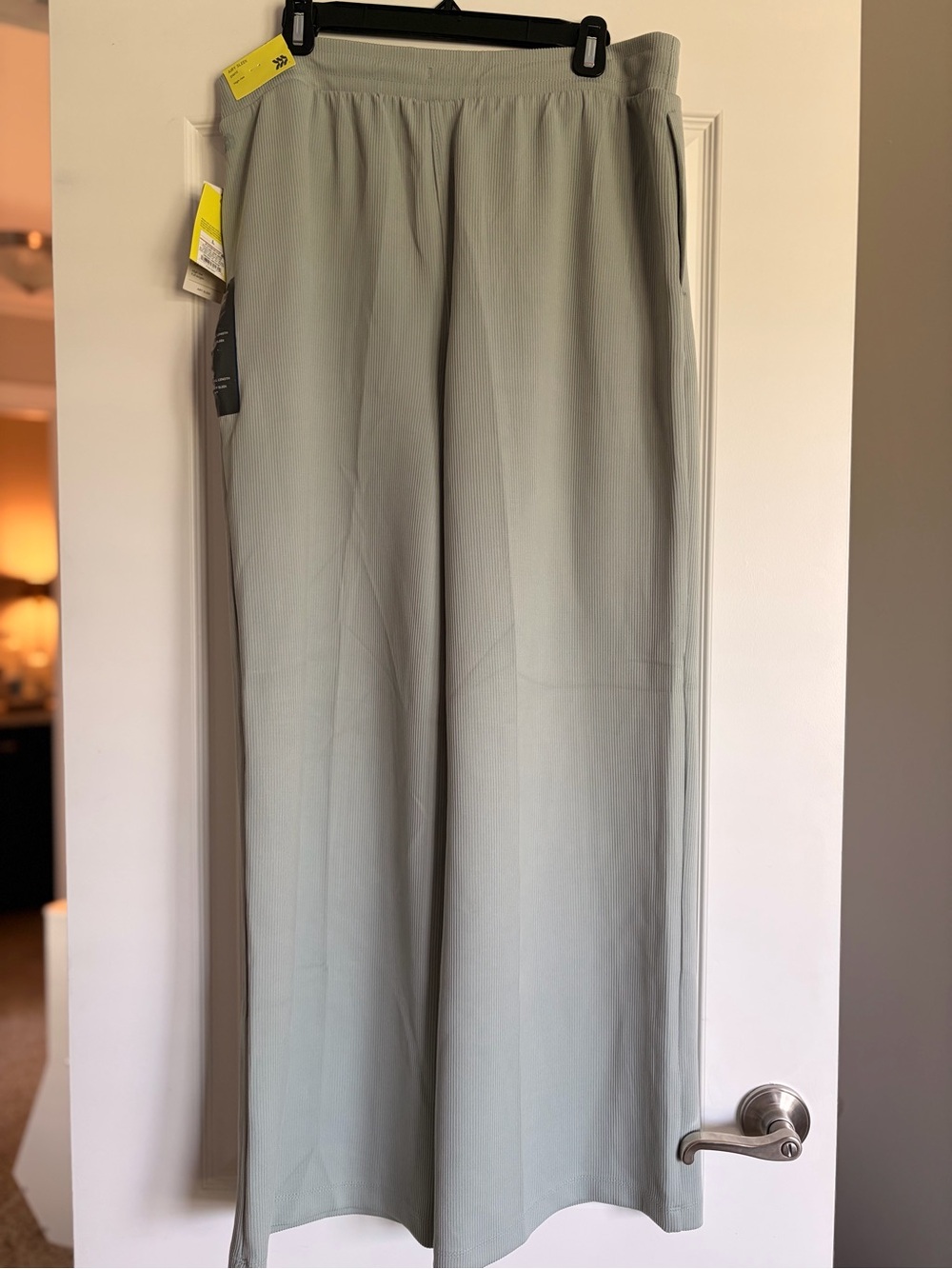 All In Motion by Target Wide Leg Pants in Sage Green NWT
